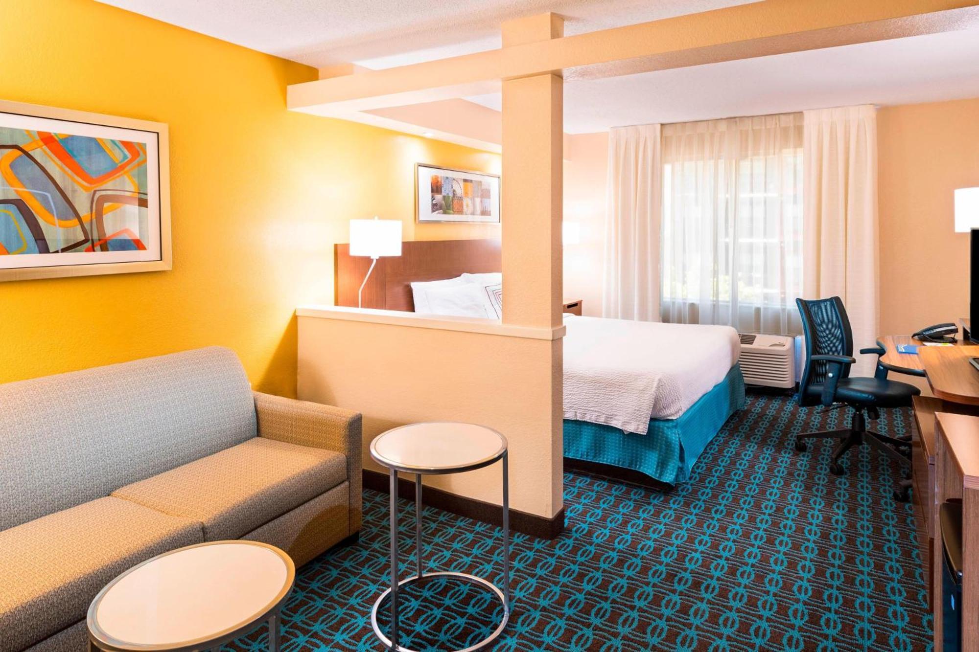 Fairfield Inn & Suites By Marriott Atlanta Perimeter Center Dunwoody Bagian luar foto