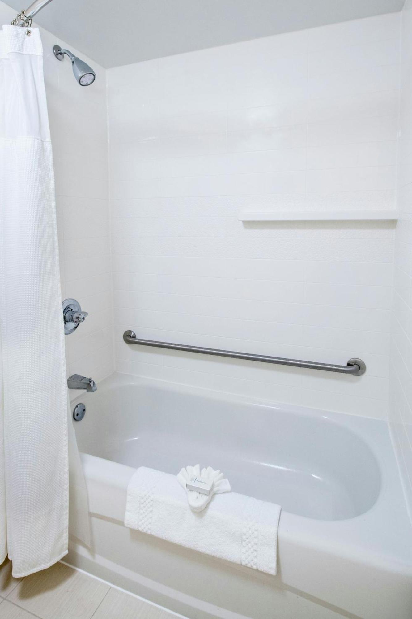 Fairfield Inn & Suites By Marriott Atlanta Perimeter Center Dunwoody Bagian luar foto