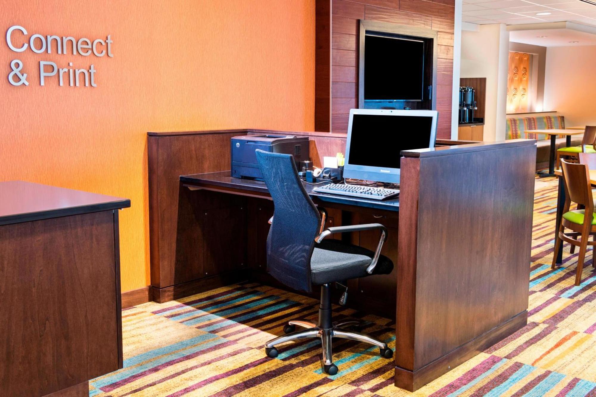Fairfield Inn & Suites By Marriott Atlanta Perimeter Center Dunwoody Bagian luar foto