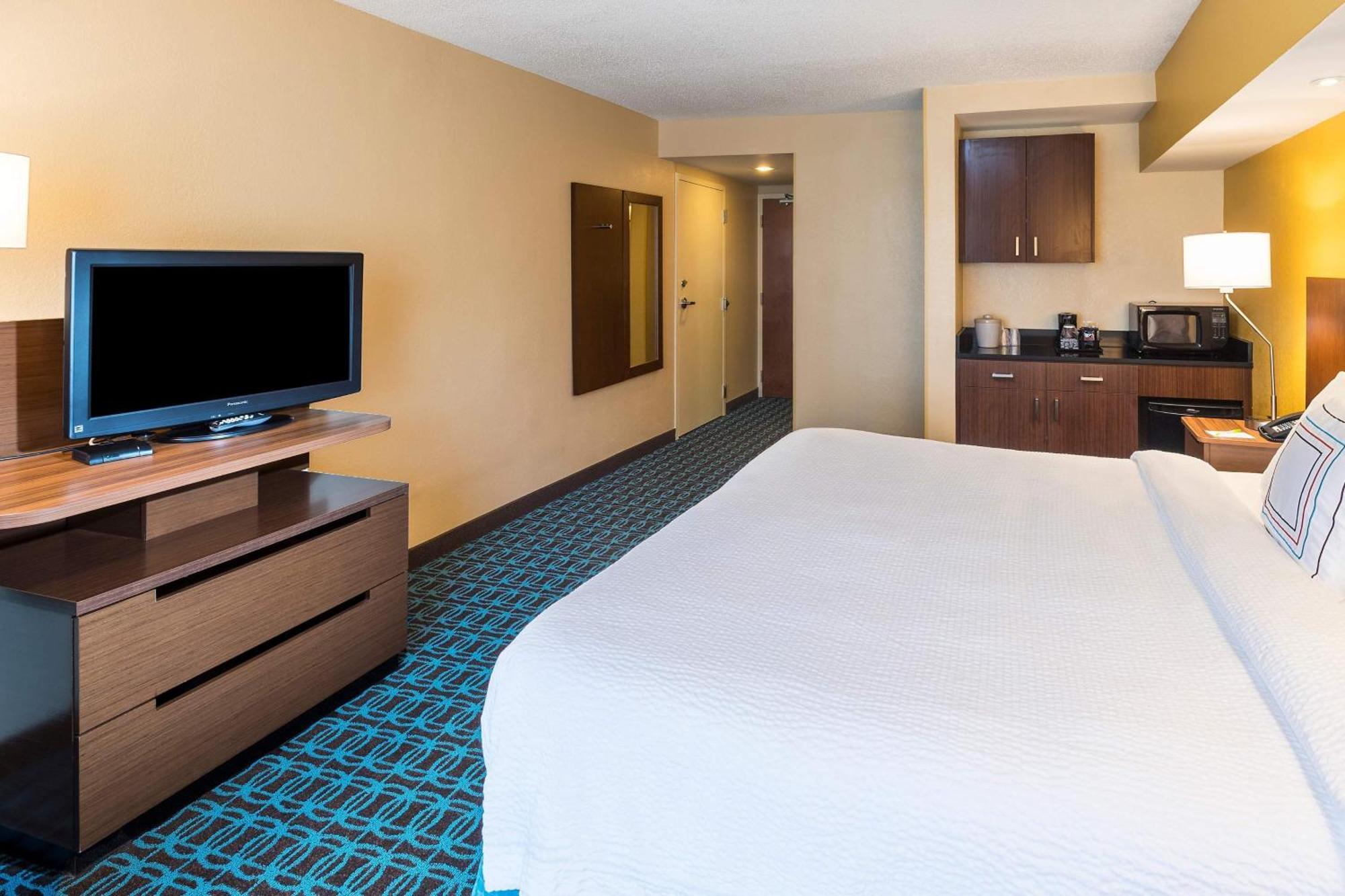 Fairfield Inn & Suites By Marriott Atlanta Perimeter Center Dunwoody Bagian luar foto