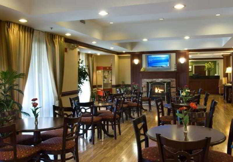 Fairfield Inn & Suites By Marriott Atlanta Perimeter Center Dunwoody Bagian luar foto