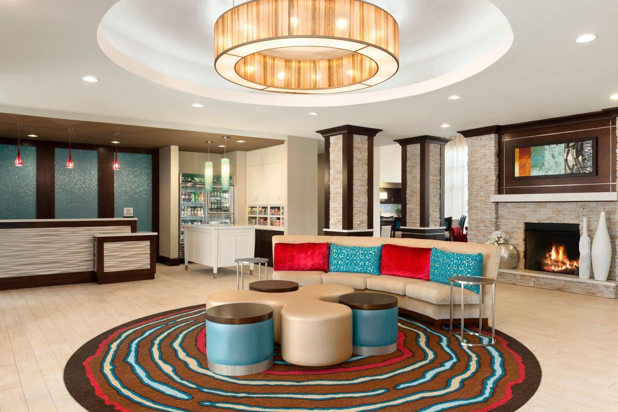 Fairfield Inn & Suites By Marriott Atlanta Perimeter Center Dunwoody Bagian luar foto