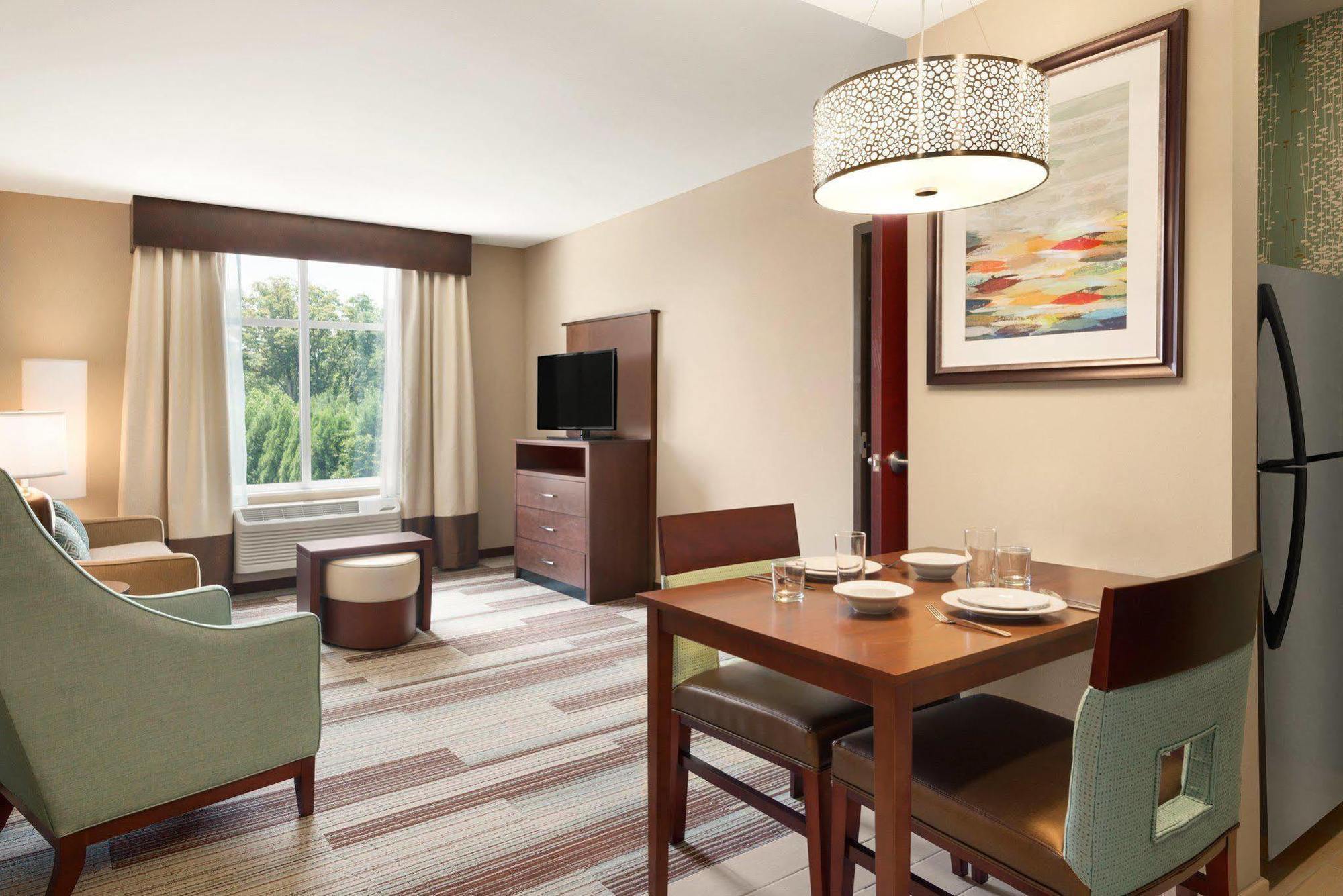 Fairfield Inn & Suites By Marriott Atlanta Perimeter Center Dunwoody Bagian luar foto
