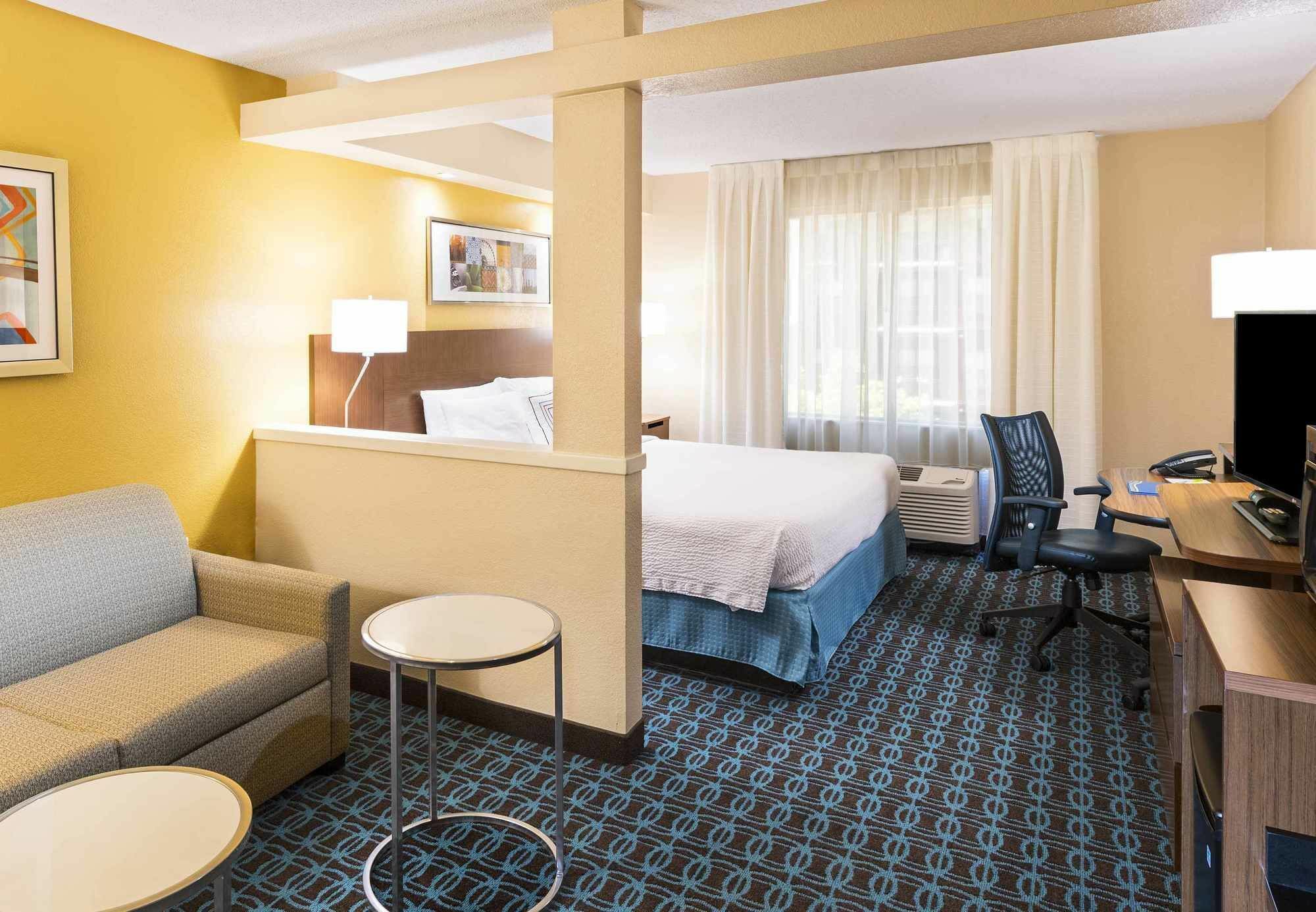 Fairfield Inn & Suites By Marriott Atlanta Perimeter Center Dunwoody Bagian luar foto